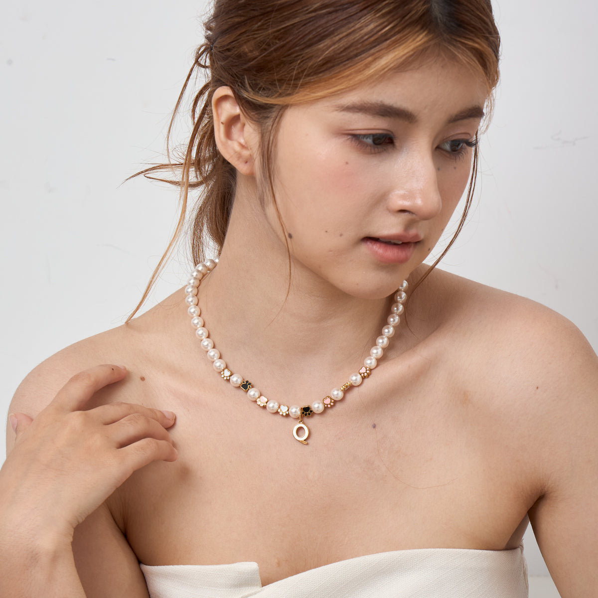 Customizable Pearl Paw Necklace for You